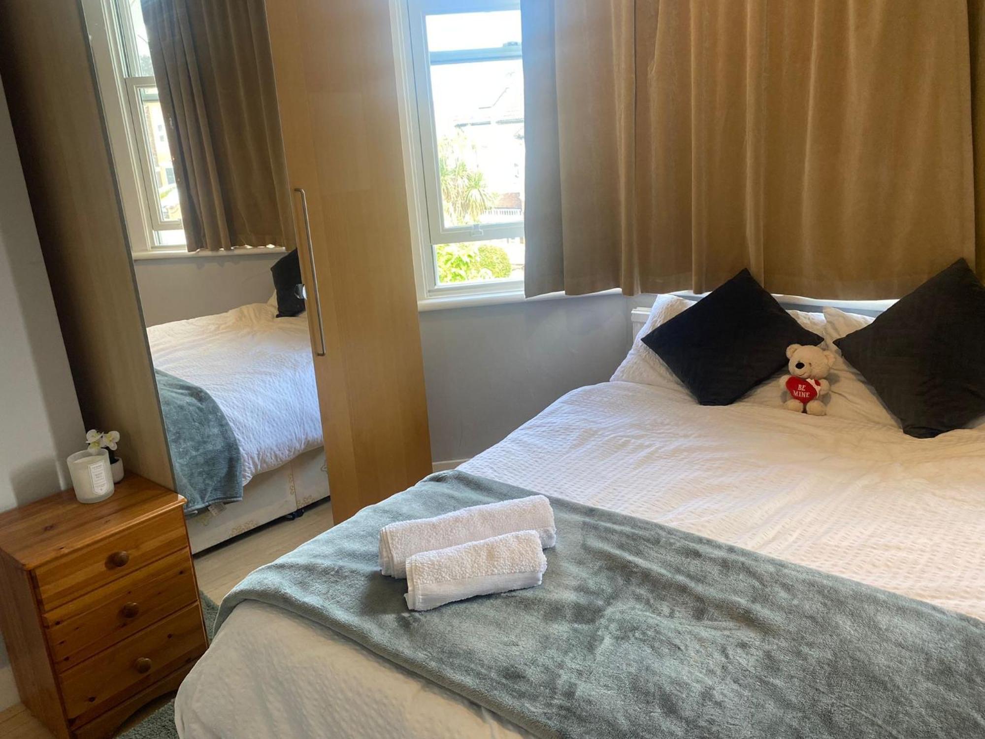 London Rental Carshalton Bagian luar foto