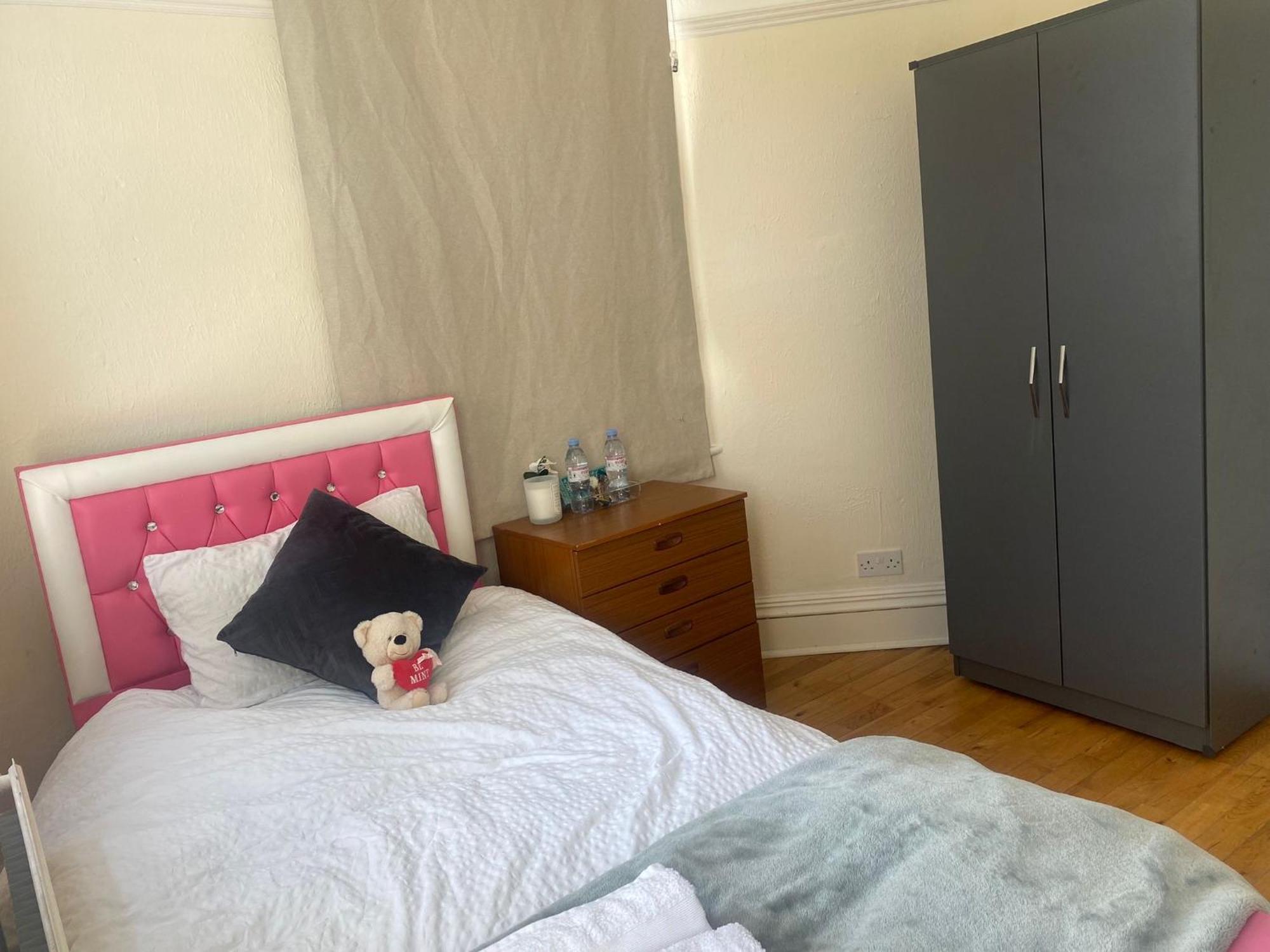 London Rental Carshalton Bagian luar foto