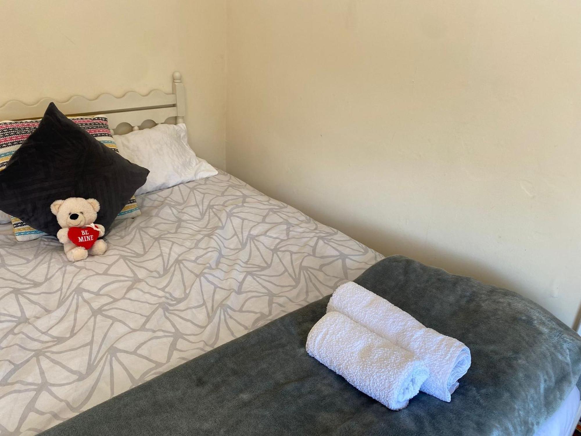 London Rental Carshalton Bagian luar foto