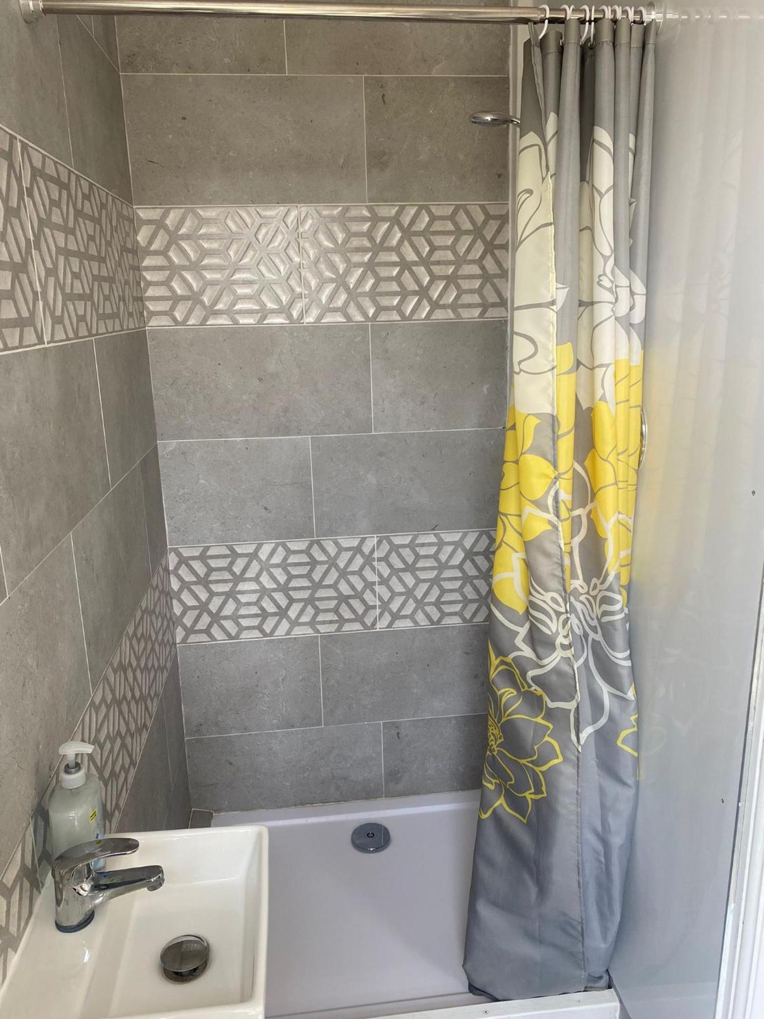 London Rental Carshalton Bagian luar foto